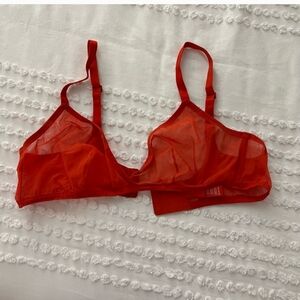 Like new! Skims Bralette